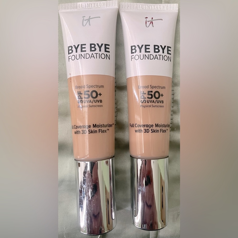 It Cosmetics Bye Bye Foundation Full Coverage Moisturizer MEDIUM exp 1/26 x 2